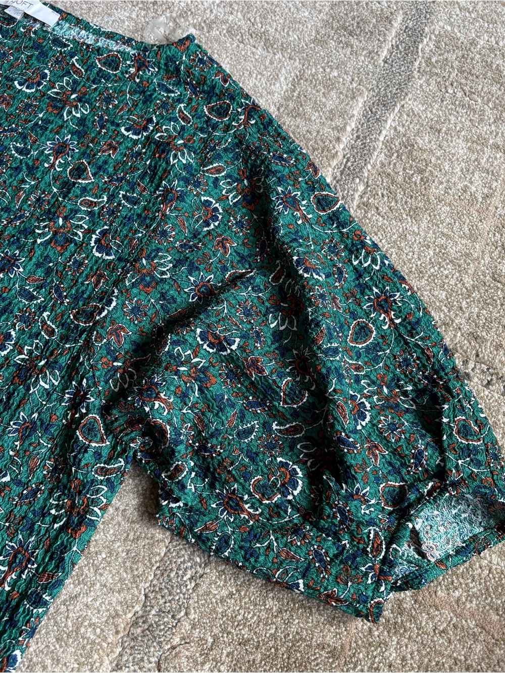 LOFT Green Floral Patterned Short-Sleeve Knit Top Puff Sleeves - Picture 2 of 11